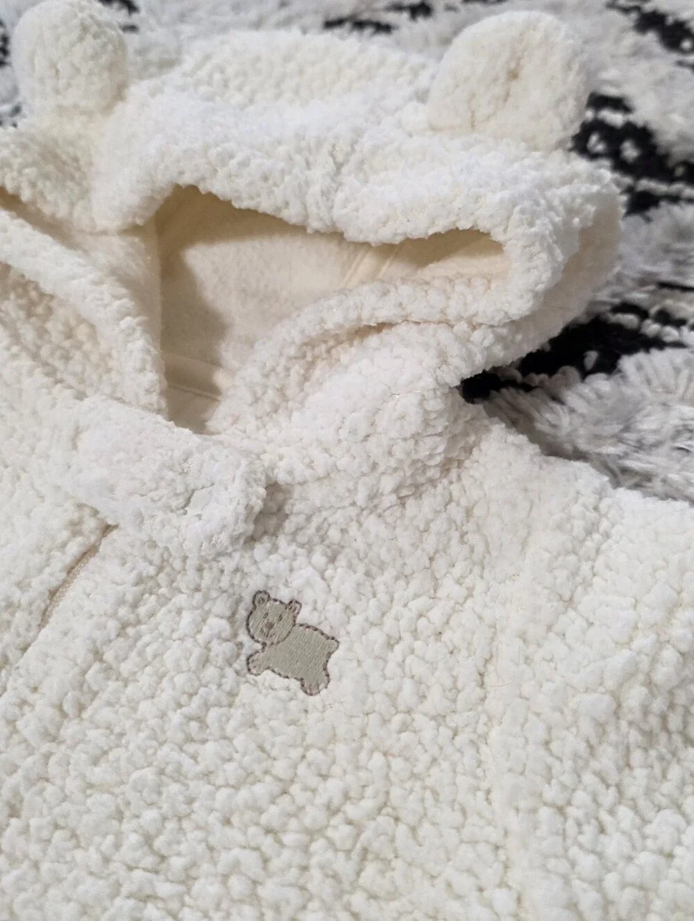 OshKosh B'Gosh Baby Boy Cream Teddy Bear Fleece ZipUp Hooded Footie Sleeper 3M